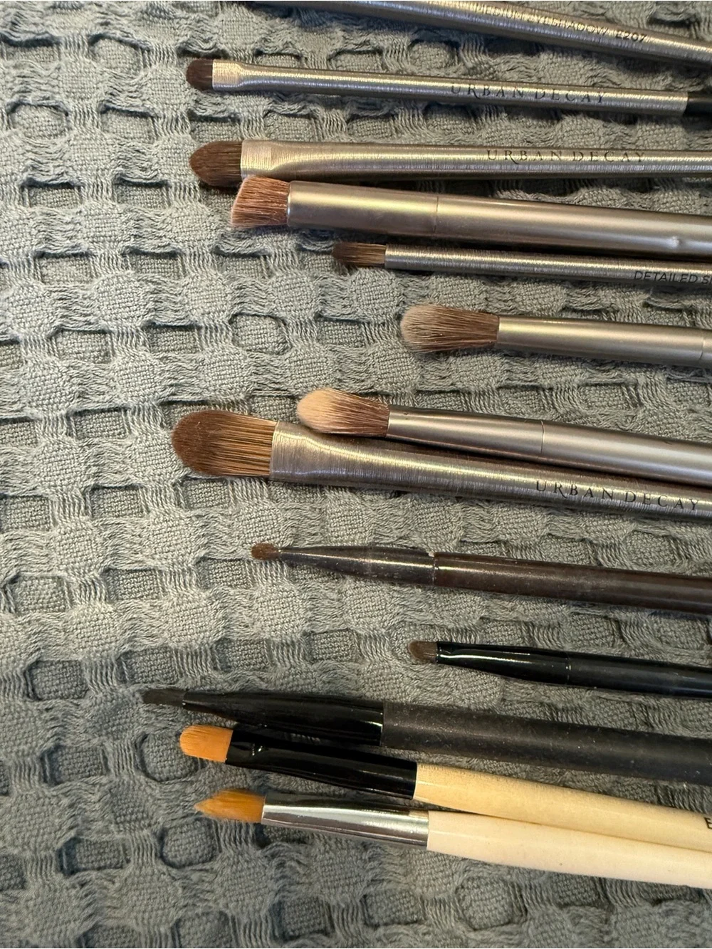 Urban Decam makeup brushes - lot of 17!!!